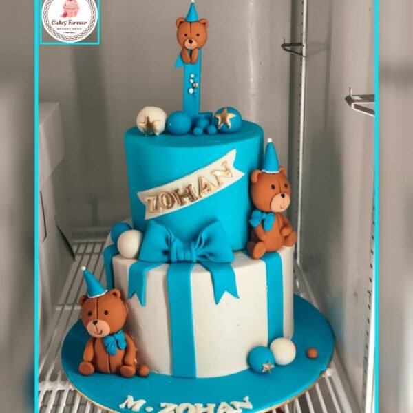 7 Pounds chocolate fudge + caramel Crunch.